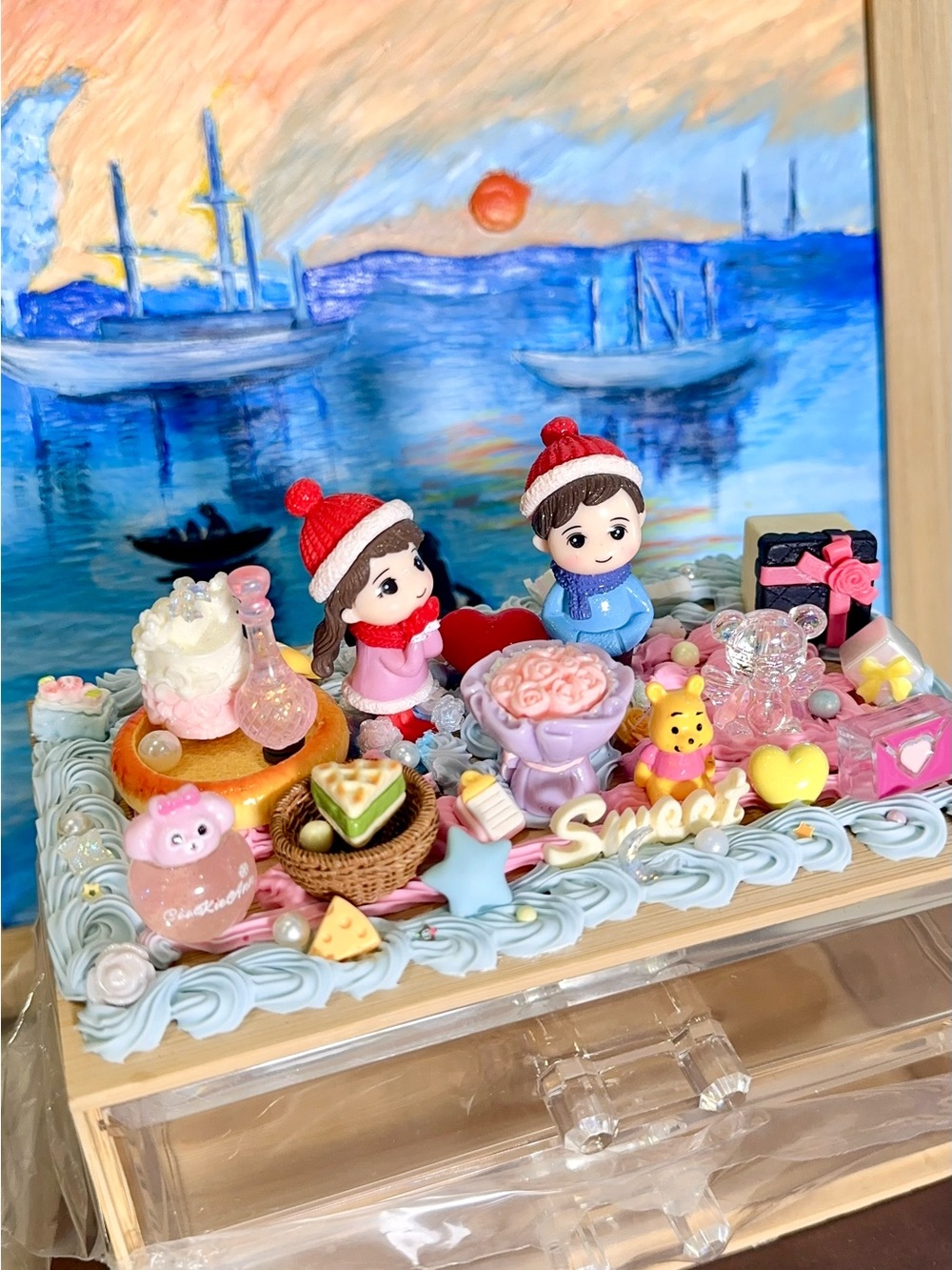 Kawaii Miniature Couple Celebration Storage wood Box – Cute Romantic Scene Decor - Picture 2 of 3